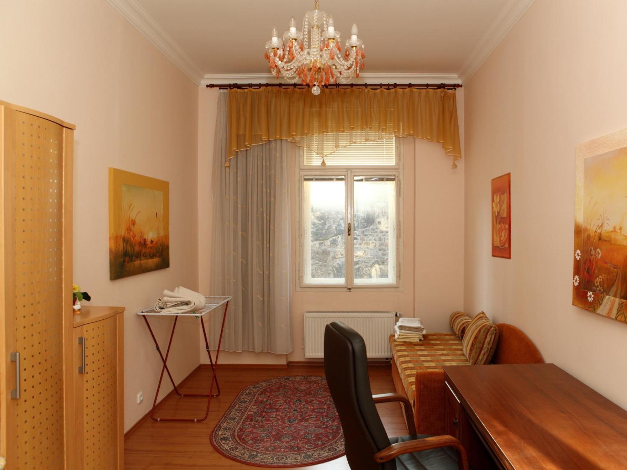 7K - Apartmany Lazenska Карлови Вари Екстериор снимка